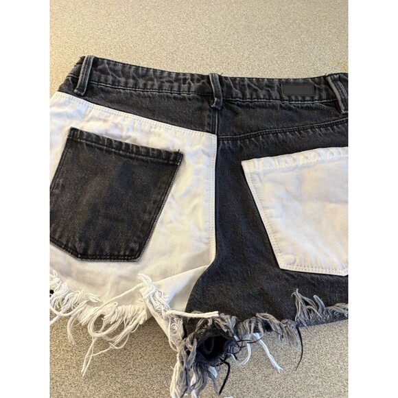 Blue Revival  SIAMESE TWIN SHORT IN BLACK & WHITE Color Block Size 26 - Picture 1 of 8